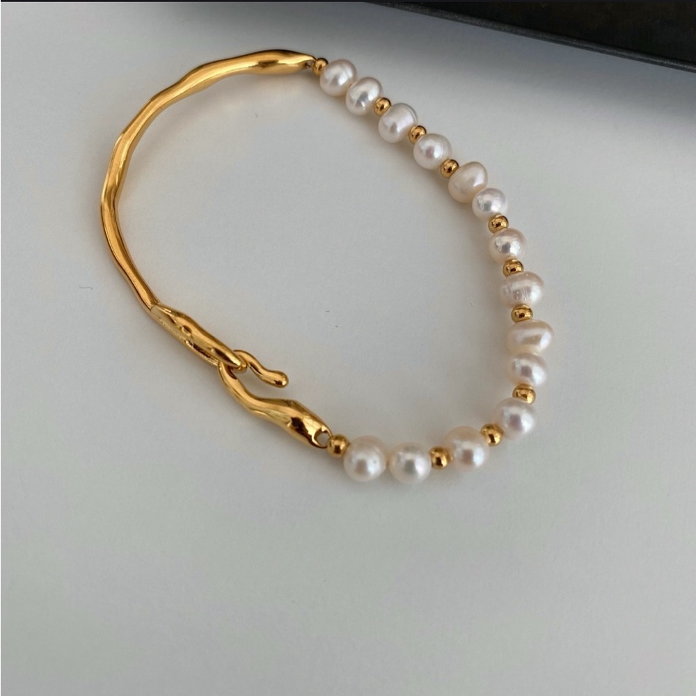 Gold and Pearl‎ Bracelet 18k Gold and 925 Sterling Silver